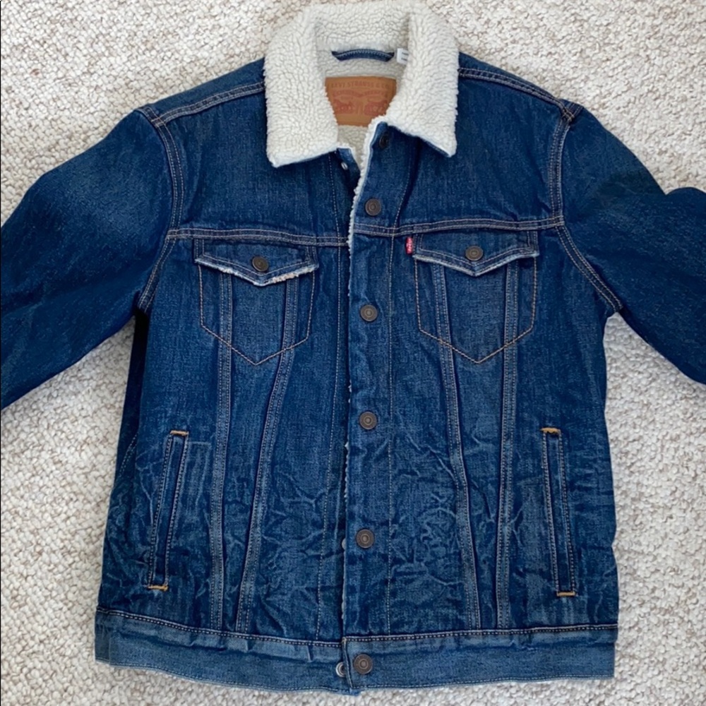 Levi’s Women’s Sherpa lined Denim Jacket